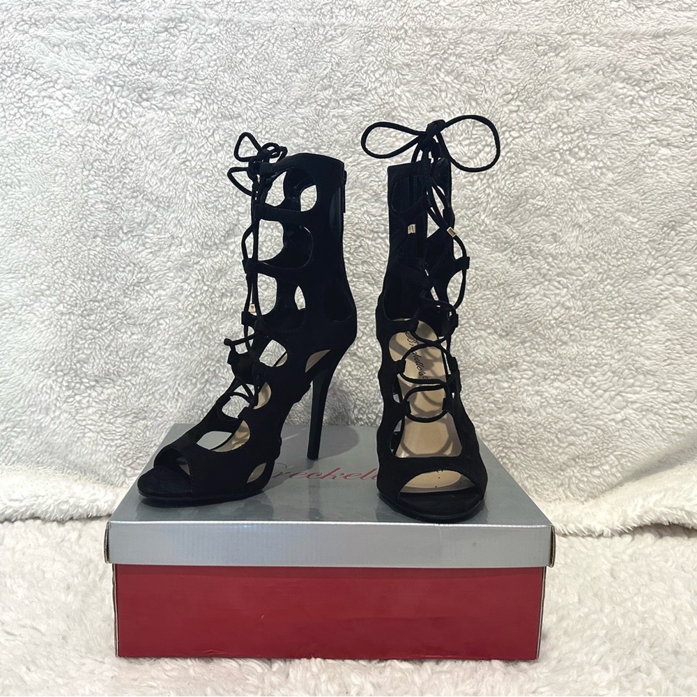 Breckelle's Black Heels
